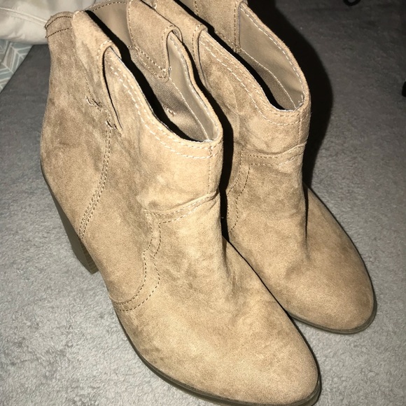 Merona Booties from Target - Picture 4 of 8